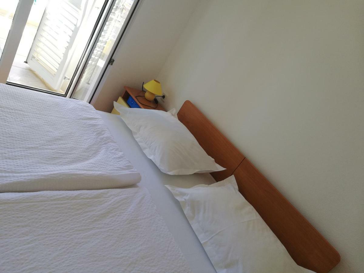 Apartmani Marija Примоштен Екстер'єр фото